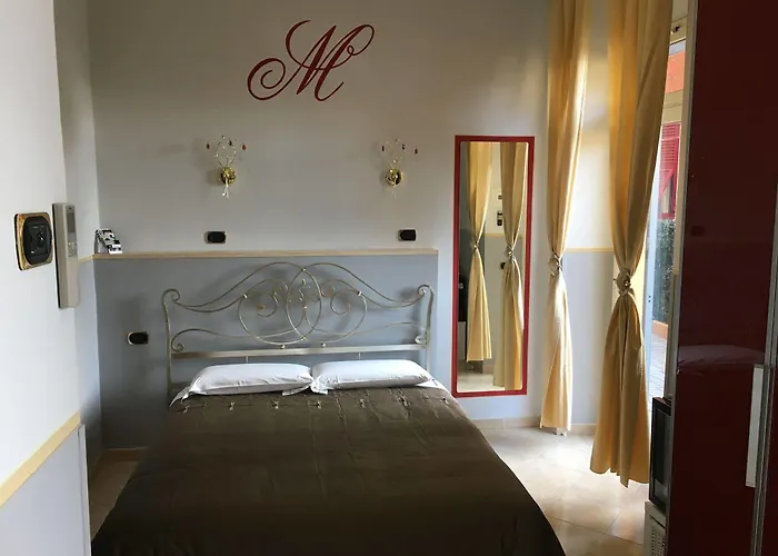 Le Divine - Reception Via Xxv Aprile 5